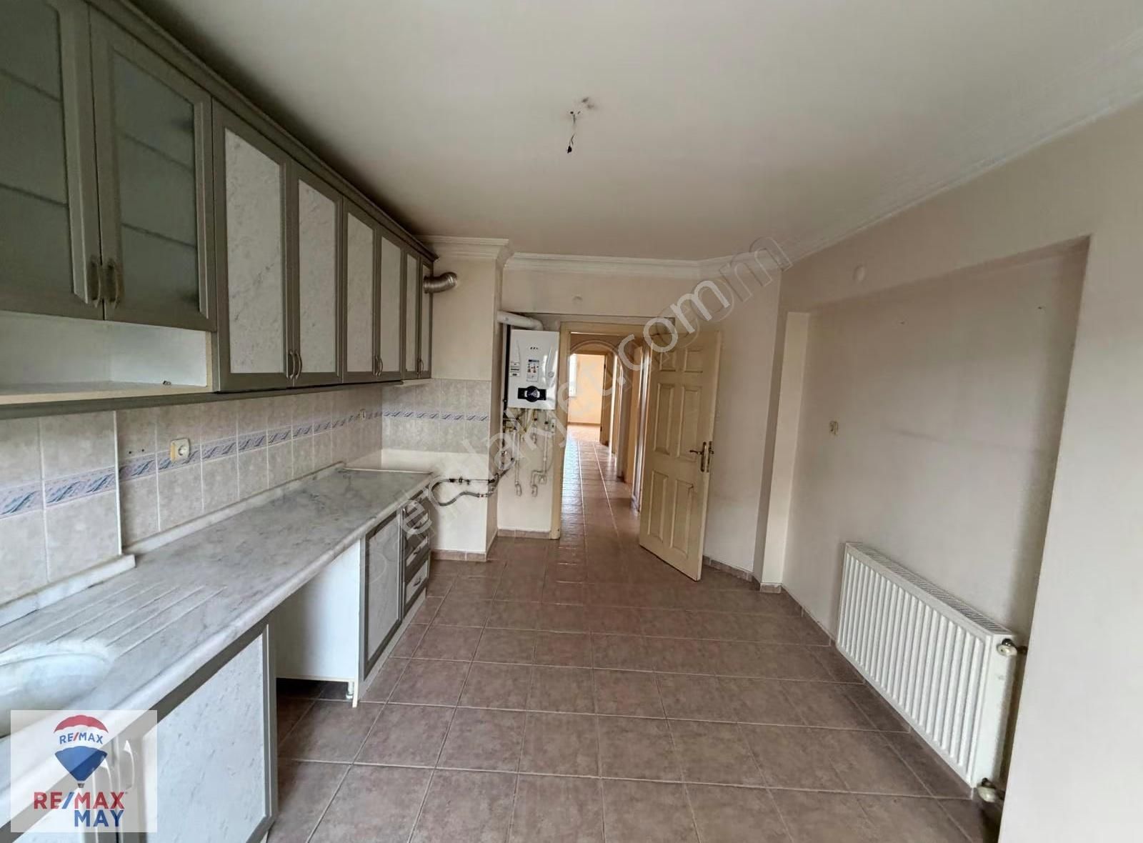 Yukarı Dikmen Mahallesinde 3+1 Satılık Daire - Görsel 4