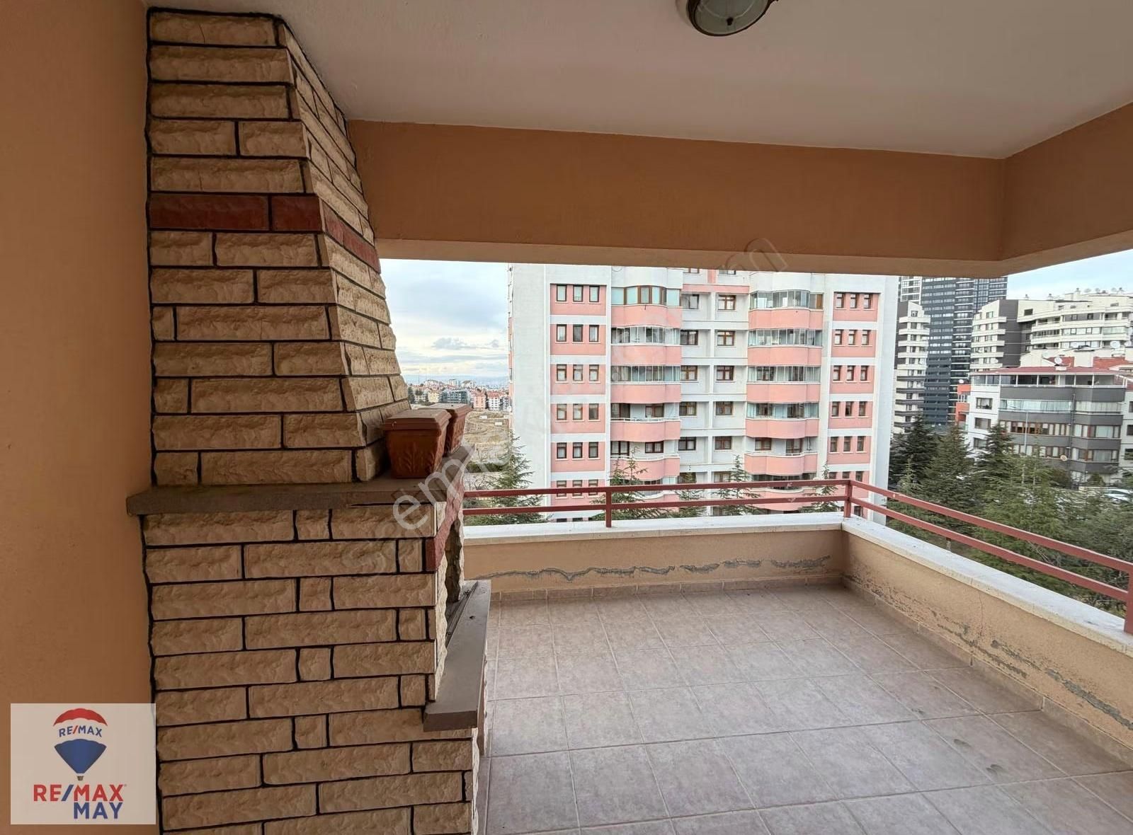 Yukarı Dikmen Mahallesinde 3+1 Kiralık Daire - Görsel 30