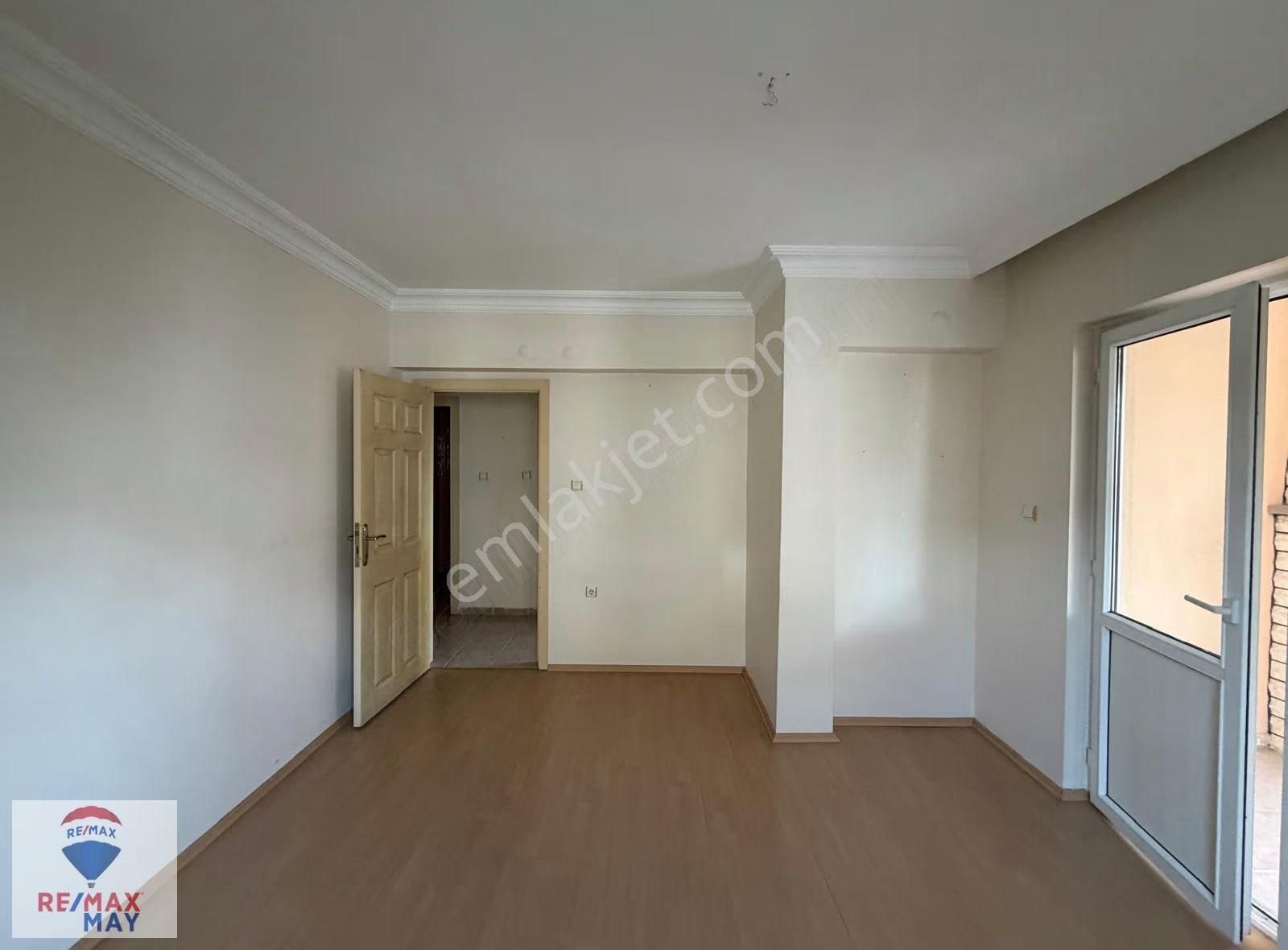 Yukarı Dikmen Mahallesinde 3+1 Kiralık Daire - Görsel 25