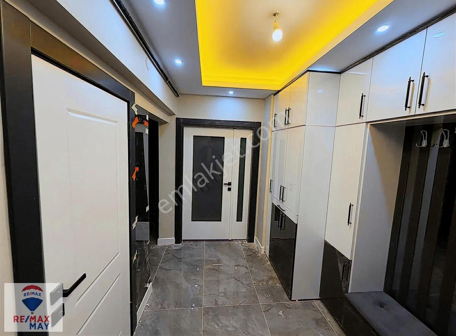 Dikmen Caddesinde İçi Full Yapılı 3+1 Satılık Daire - Görsel 7