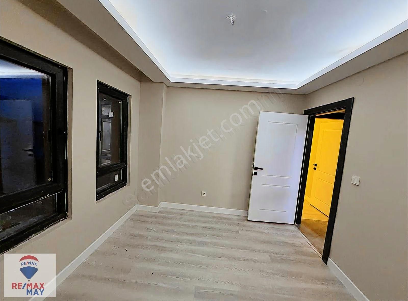 Dikmen Caddesinde İçi Full Yapılı 3+1 Satılık Daire - Görsel 35