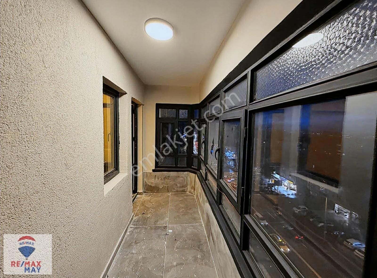 Dikmen Caddesinde İçi Full Yapılı 3+1 Satılık Daire - Görsel 15