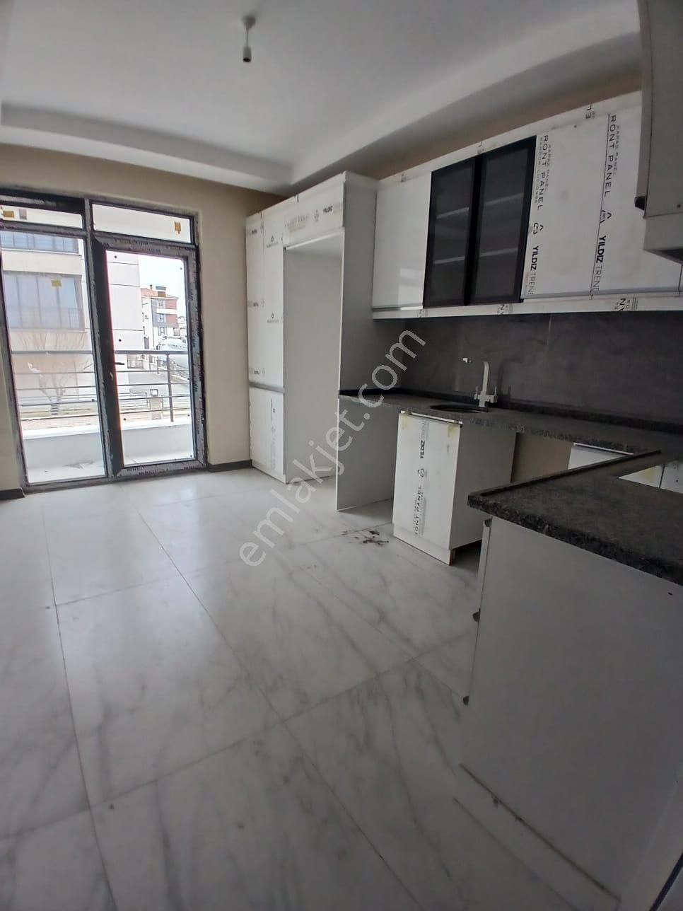 Çamlıca Mahallesinde 3+1 Satılık Sıfır Daire - Görsel 3