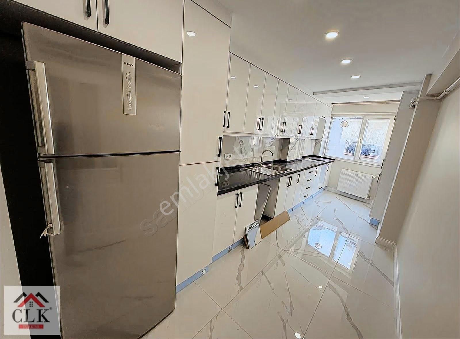 Clk'dan Hamidiye Mah. İçi Tamamen Yenilenmiş Satılık 3+1 Arakat - Görsel 25