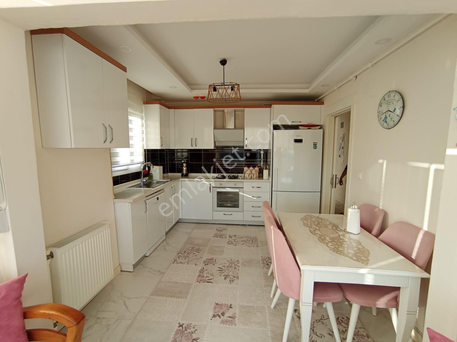 Remax Toros'tan Akdeniz Mah'de Full+full Satılık 3+1 Daire - Görsel 5