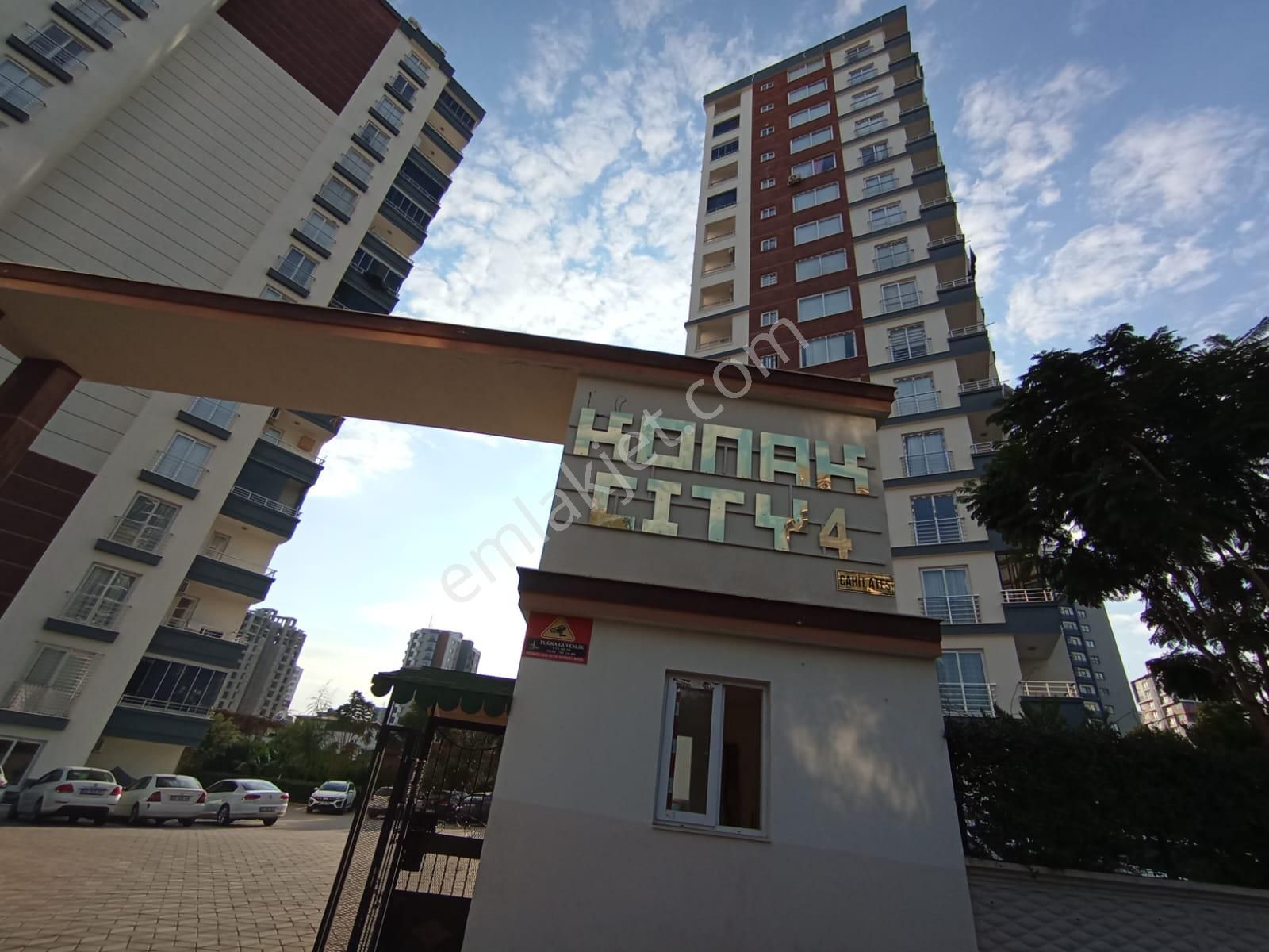 Remax Toros'tan Akdeniz Mah'de Full+full Satılık 3+1 Daire