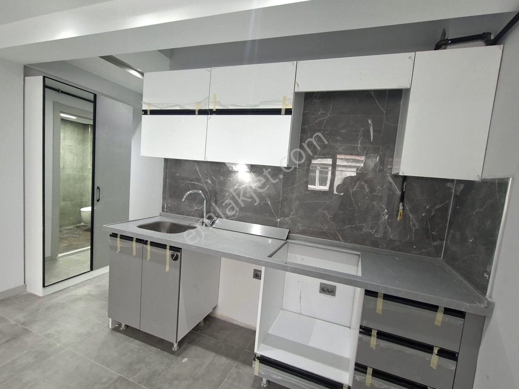 Recep Ümit Emlak'tan Şarhöyük Mah. Büyük Park Yakınında Satılık Geniş Ferah Lux 1+1 Daireler - Görsel 8