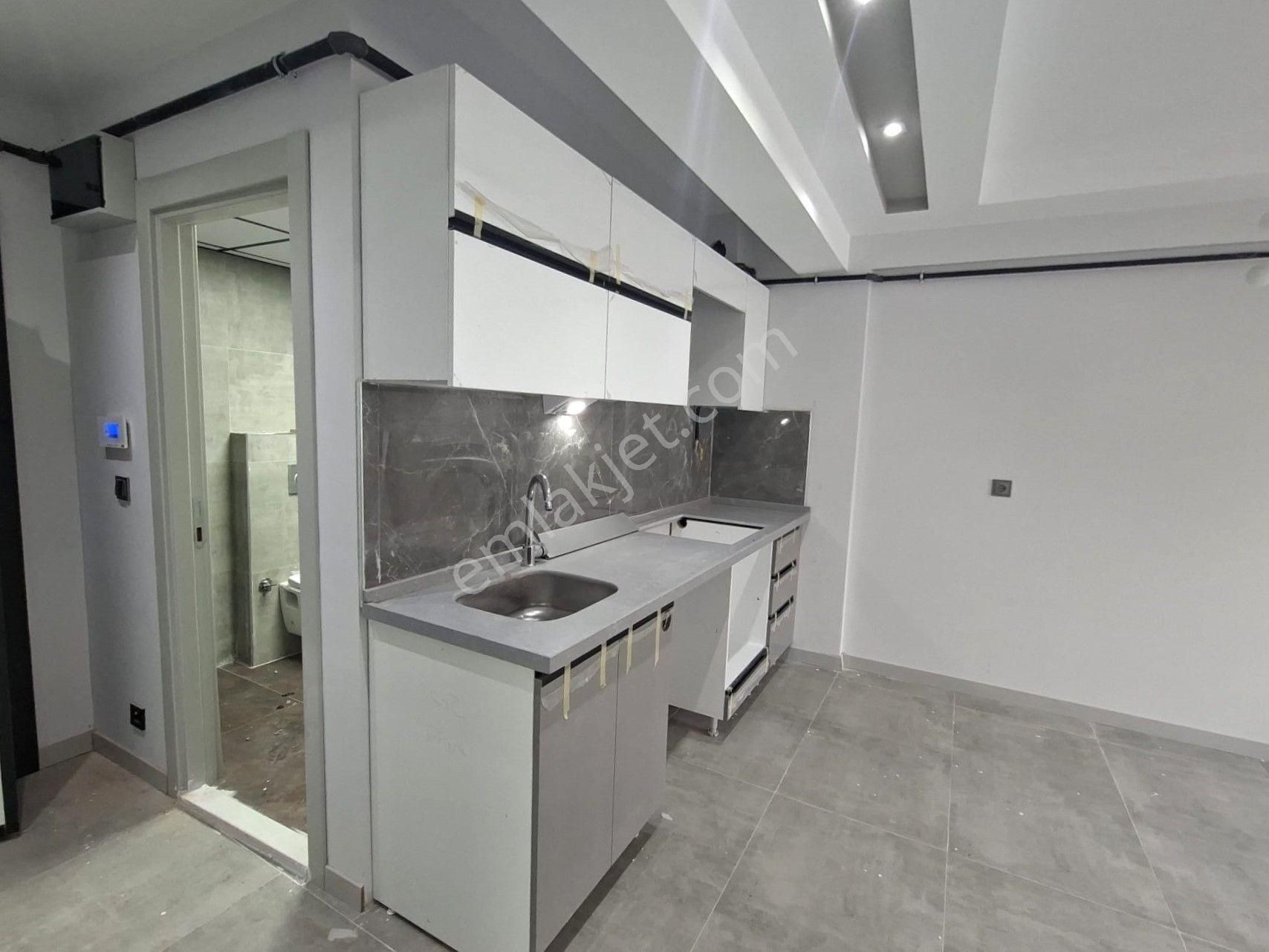 Recep Ümit Emlak'tan Şarhöyük Mah. Büyük Park Yakınında Satılık Geniş Ferah Lux 1+1 Daireler - Görsel 2