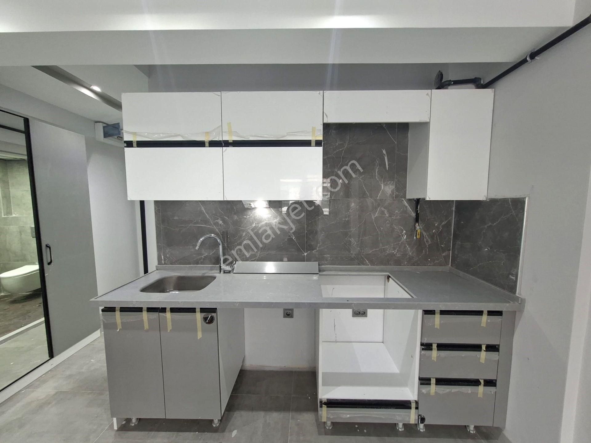 Recep Ümit Emlak'tan Şarhöyük Mah. Büyük Park Yakınında Satılık Geniş Ferah Lux 1+1 Daireler - Görsel 7