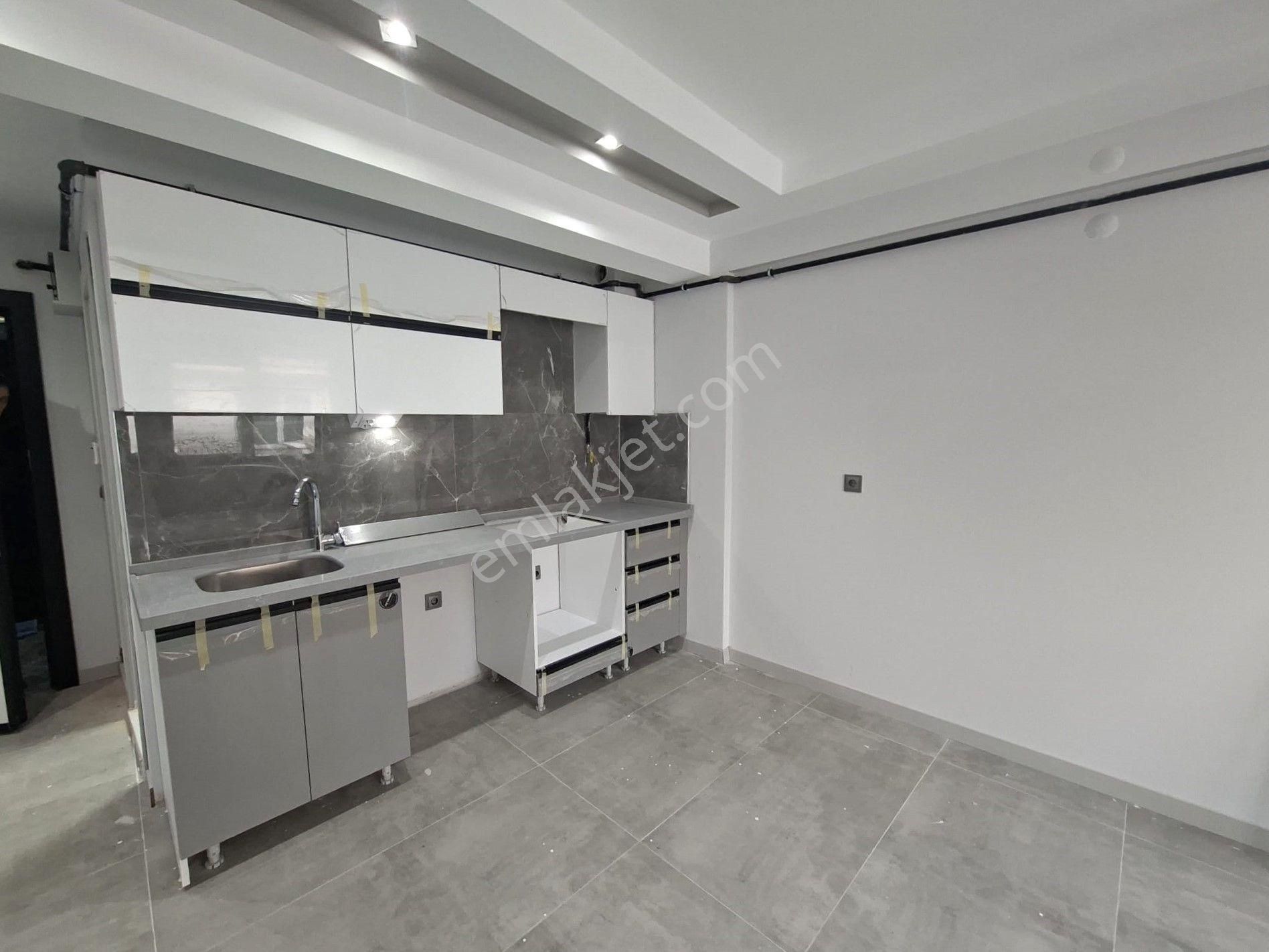 Recep Ümit Emlak'tan Şarhöyük Mah. Büyük Park Yakınında Satılık Geniş Ferah Lux 1+1 Daireler - Görsel 9