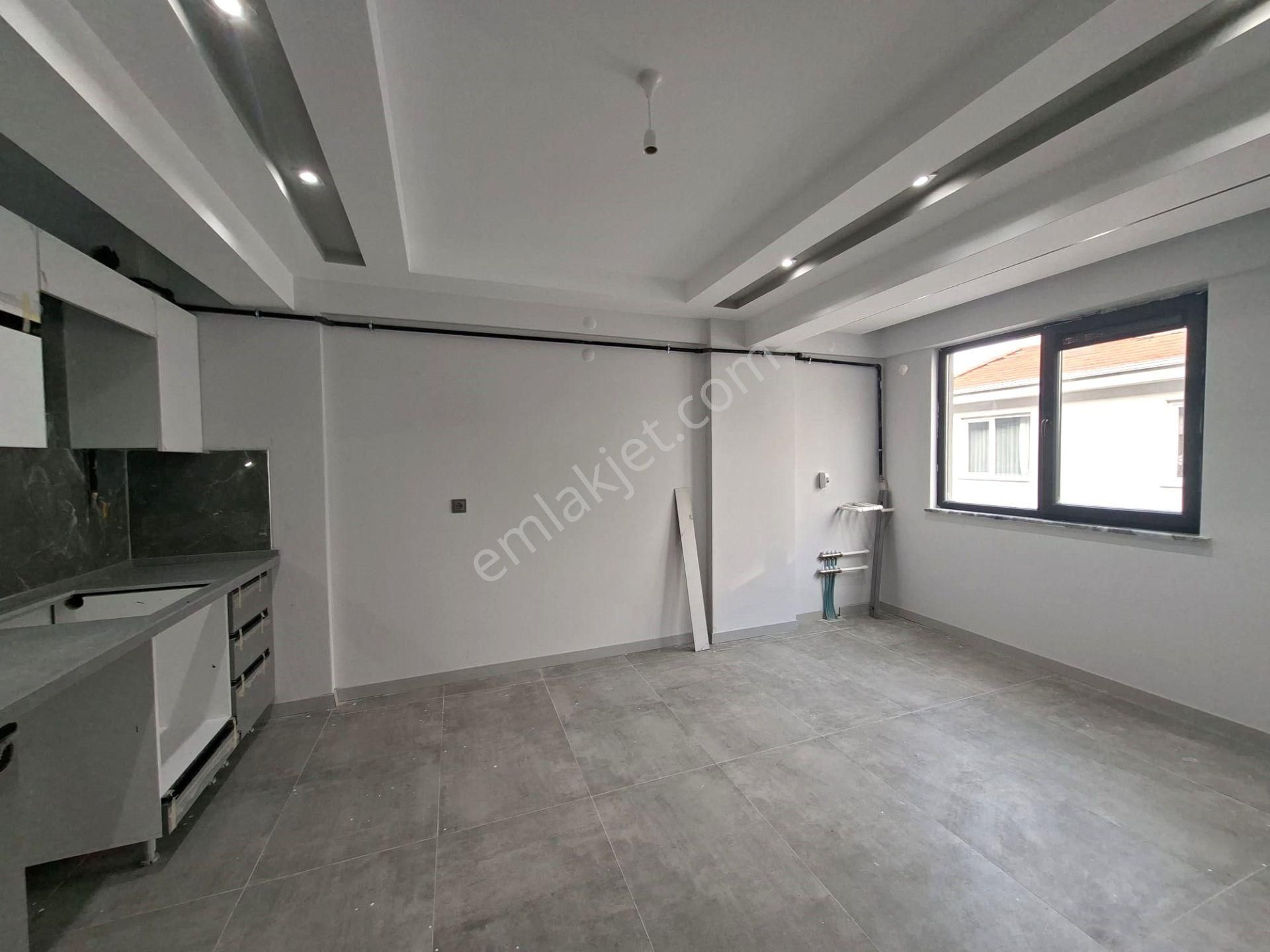 Recep Ümit Emlak'tan Şarhöyük Mah. Büyük Park Yakınında Satılık Geniş Ferah Lux 1+1 Daireler - Görsel 10