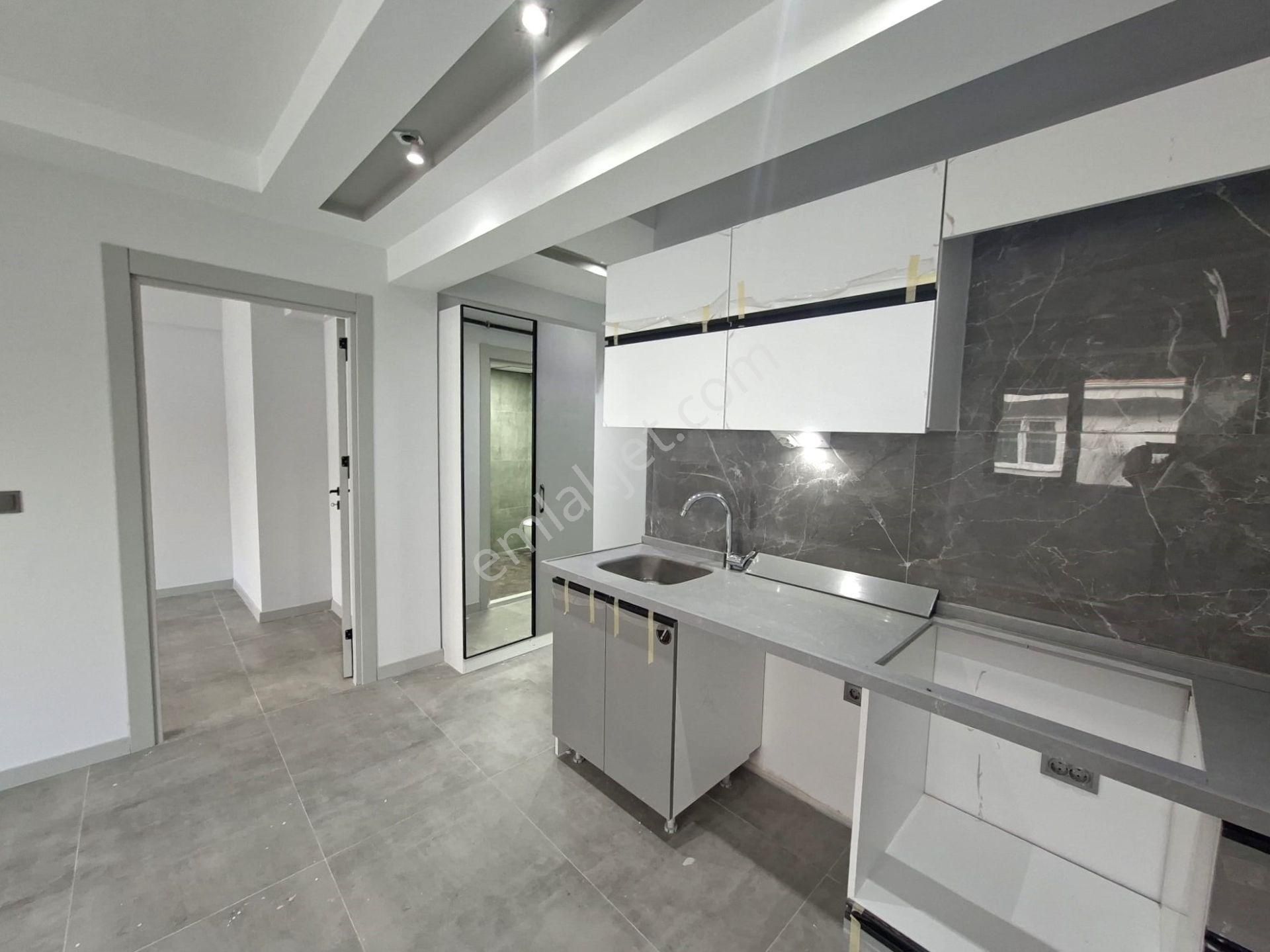 Recep Ümit Emlak'tan Şarhöyük Mah. Büyük Park Yakınında Satılık Geniş Ferah Lux 1+1 Daireler - Görsel 3