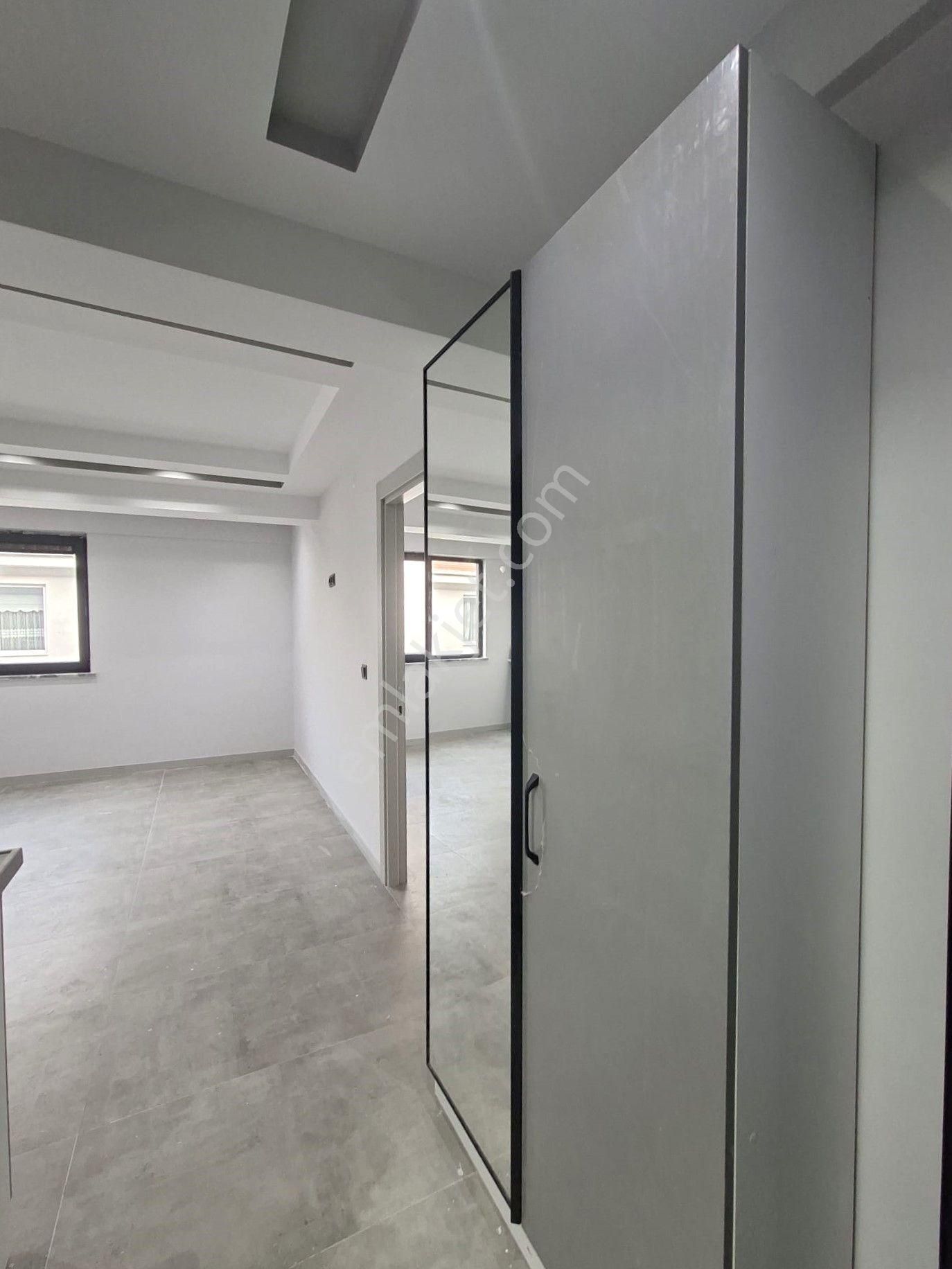 Recep Ümit Emlak'tan Şarhöyük Mah. Büyük Park Yakınında Satılık Geniş Ferah Lux 1+1 Daireler - Görsel 18