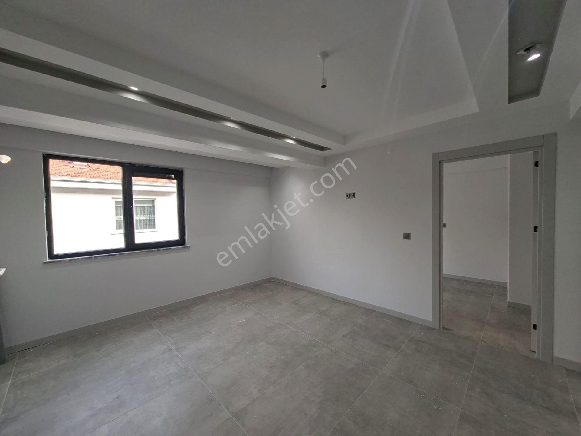 Recep Ümit Emlak'tan Şarhöyük Mah. Büyük Park Yakınında Satılık Geniş Ferah Lux 1+1 Daireler - Görsel 12