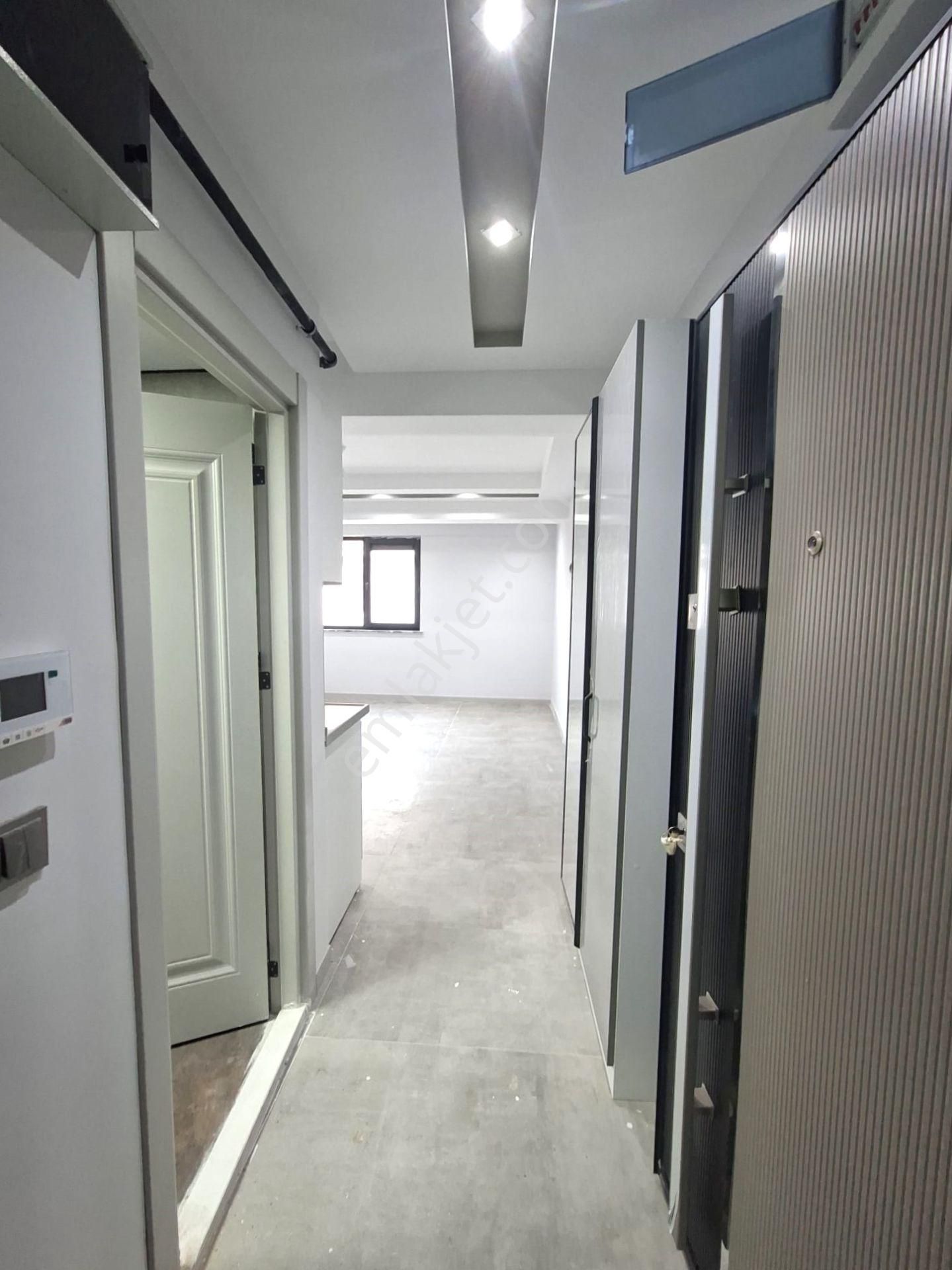 Recep Ümit Emlak'tan Şarhöyük Mah. Büyük Park Yakınında Satılık Geniş Ferah Lux 1+1 Daireler - Görsel 16