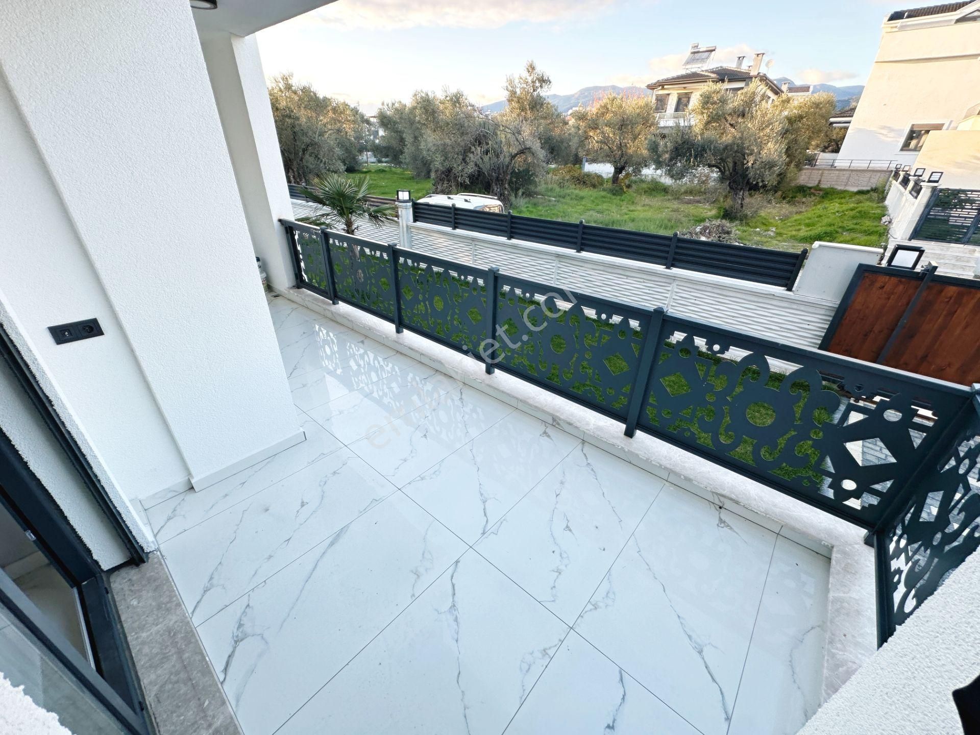 Ayanğlundan Gürede Deniz Tarafında Kusursuz İşçilikli Ayrı Mutfaklı 4+1 Satılık Villa - Görsel 6