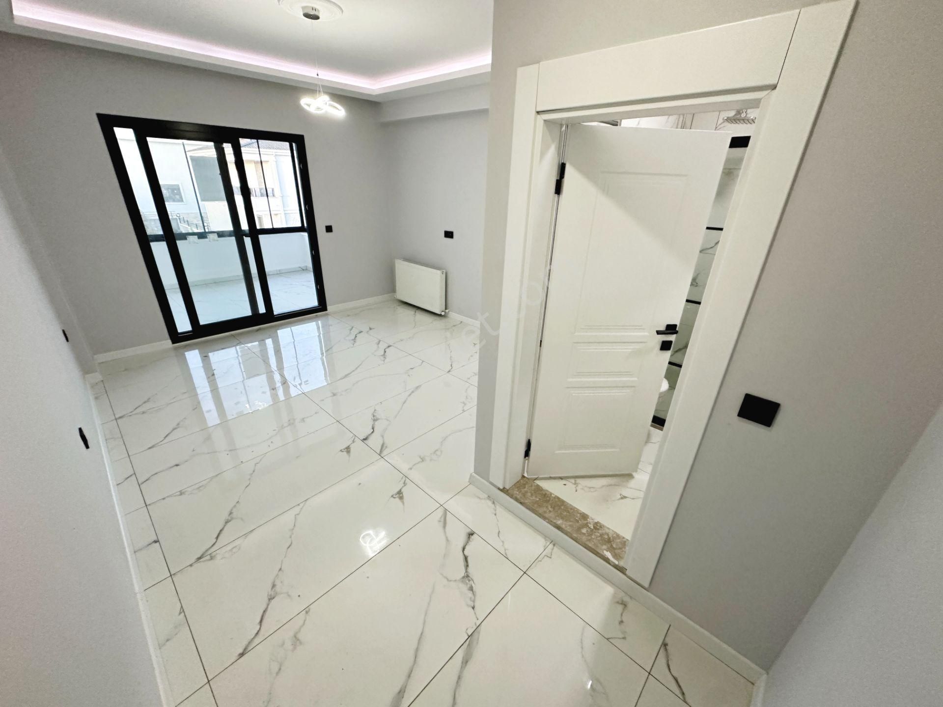 Ayanğlundan Gürede Deniz Tarafında Kusursuz İşçilikli Ayrı Mutfaklı 4+1 Satılık Villa - Görsel 23