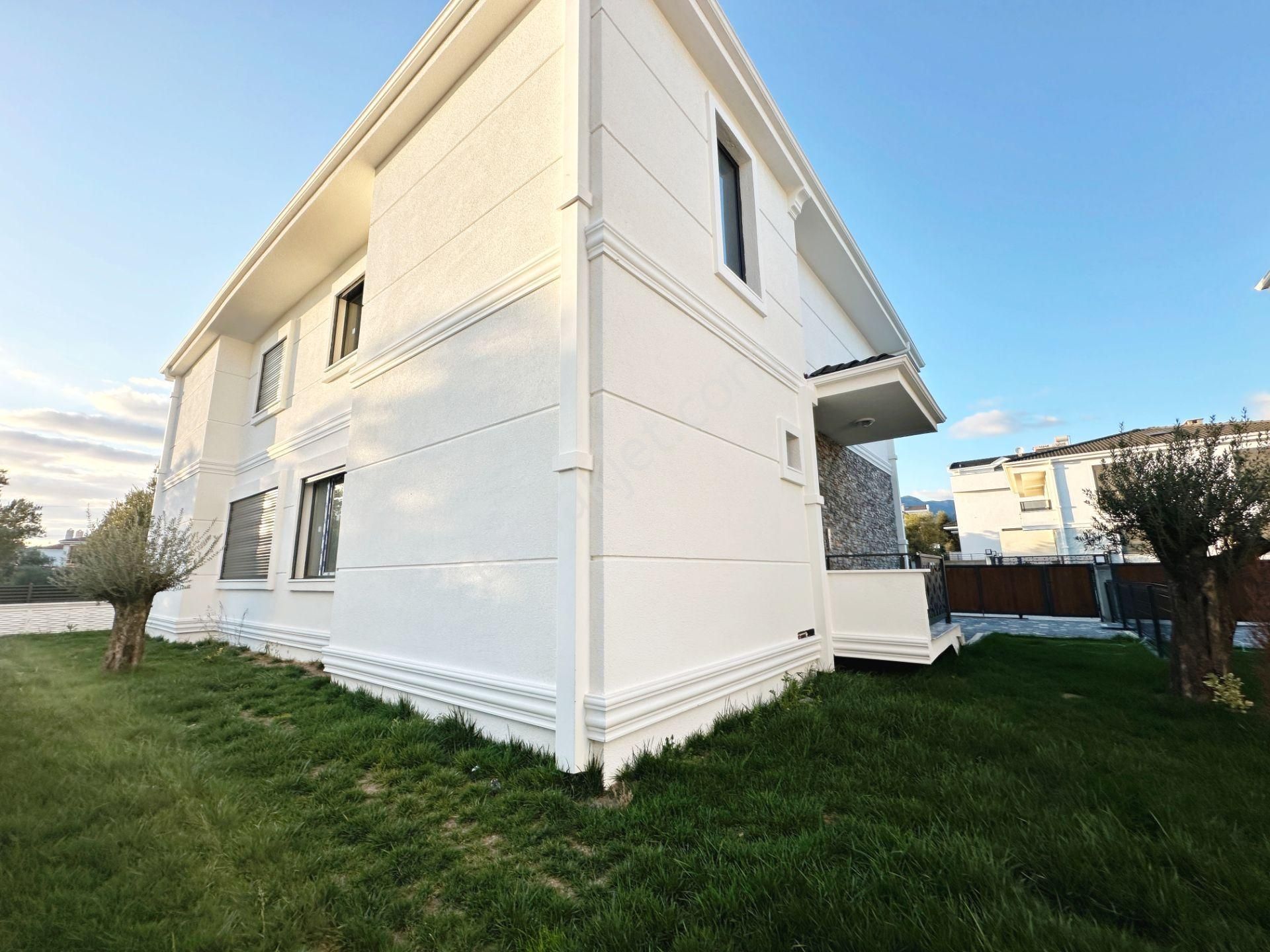 Ayanğlundan Gürede Deniz Tarafında Kusursuz İşçilikli Ayrı Mutfaklı 4+1 Satılık Villa - Görsel 34