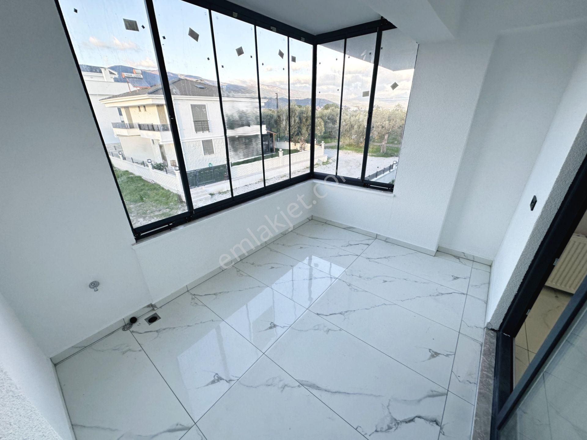 Ayanğlundan Gürede Deniz Tarafında Kusursuz İşçilikli Ayrı Mutfaklı 4+1 Satılık Villa - Görsel 25