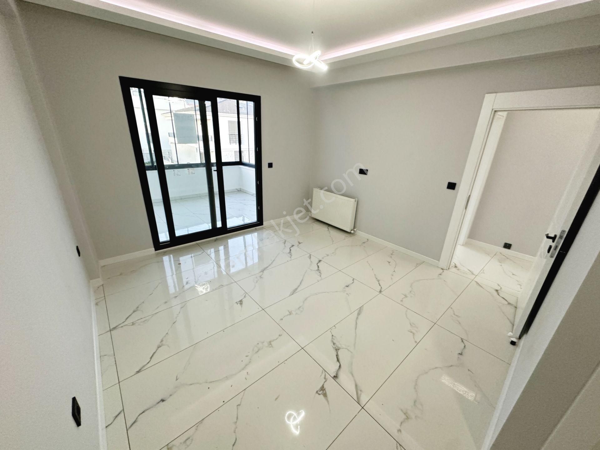 Ayanğlundan Gürede Deniz Tarafında Kusursuz İşçilikli Ayrı Mutfaklı 4+1 Satılık Villa - Görsel 21