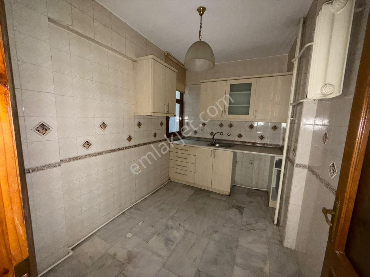 Turyaptan Kozyatağı Minübüs Yoluna Yakın Satılık 2+1 Daire - Görsel 15