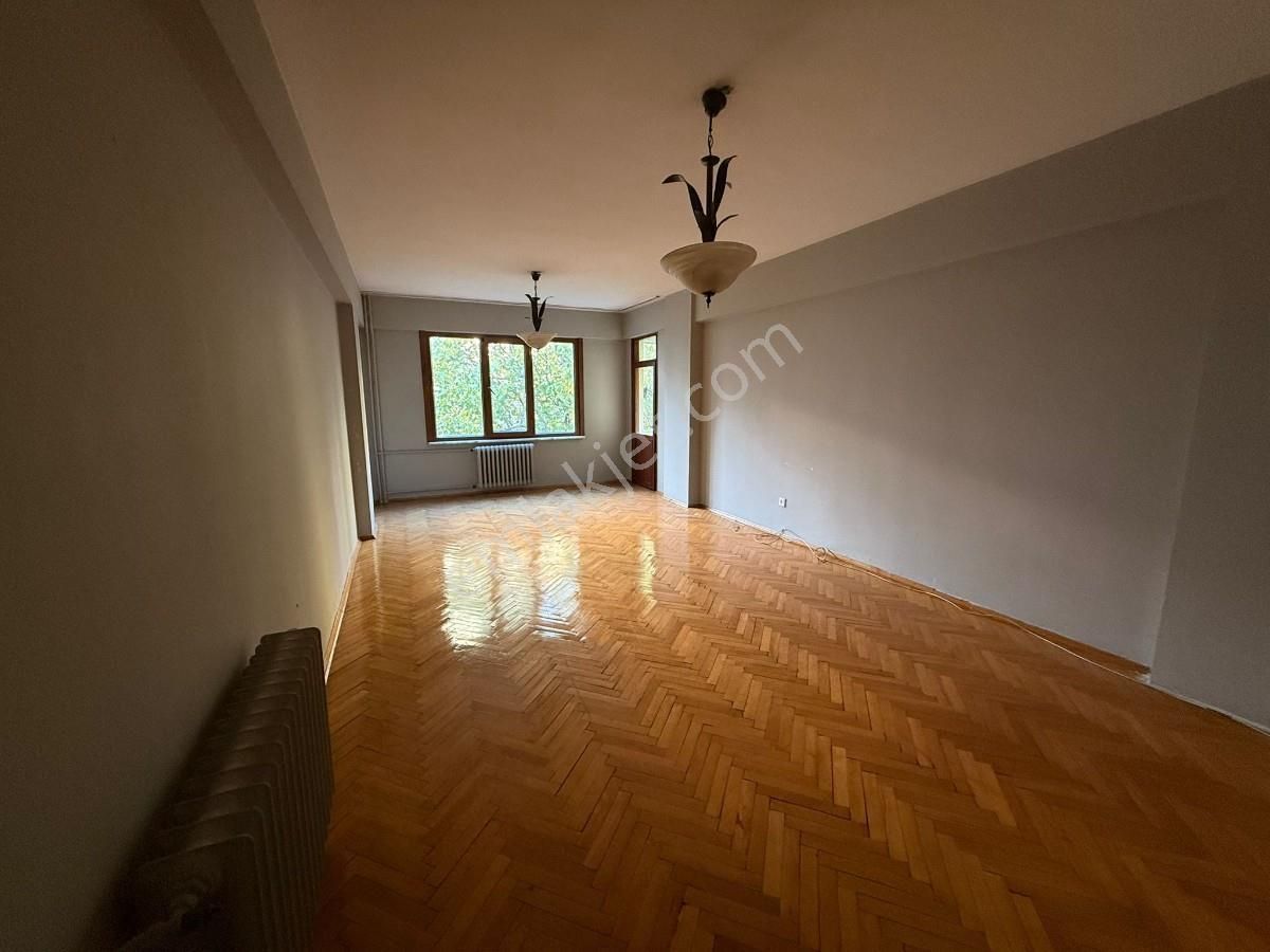 Turyaptan Kozyatağı Minübüs Yoluna Yakın Satılık 2+1 Daire - Görsel 4