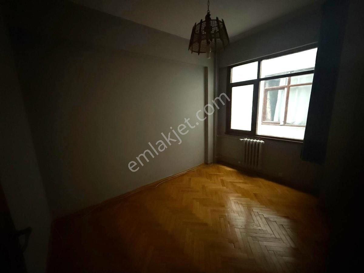 Turyaptan Kozyatağı Minübüs Yoluna Yakın Satılık 2+1 Daire - Görsel 17