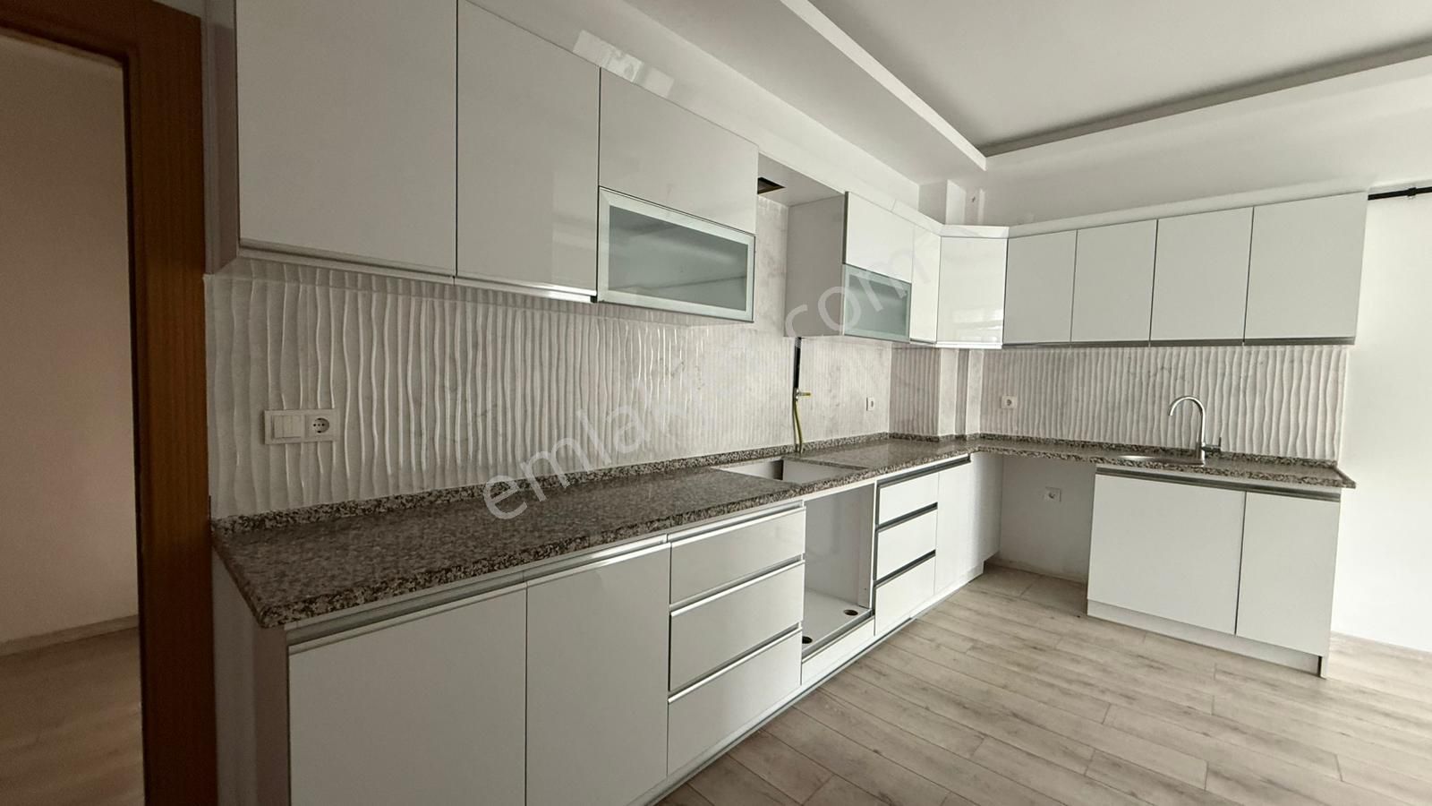 Öz Gaye Emlaktan Develi Gölemende Satılık 4+1 Daire - Görsel 3