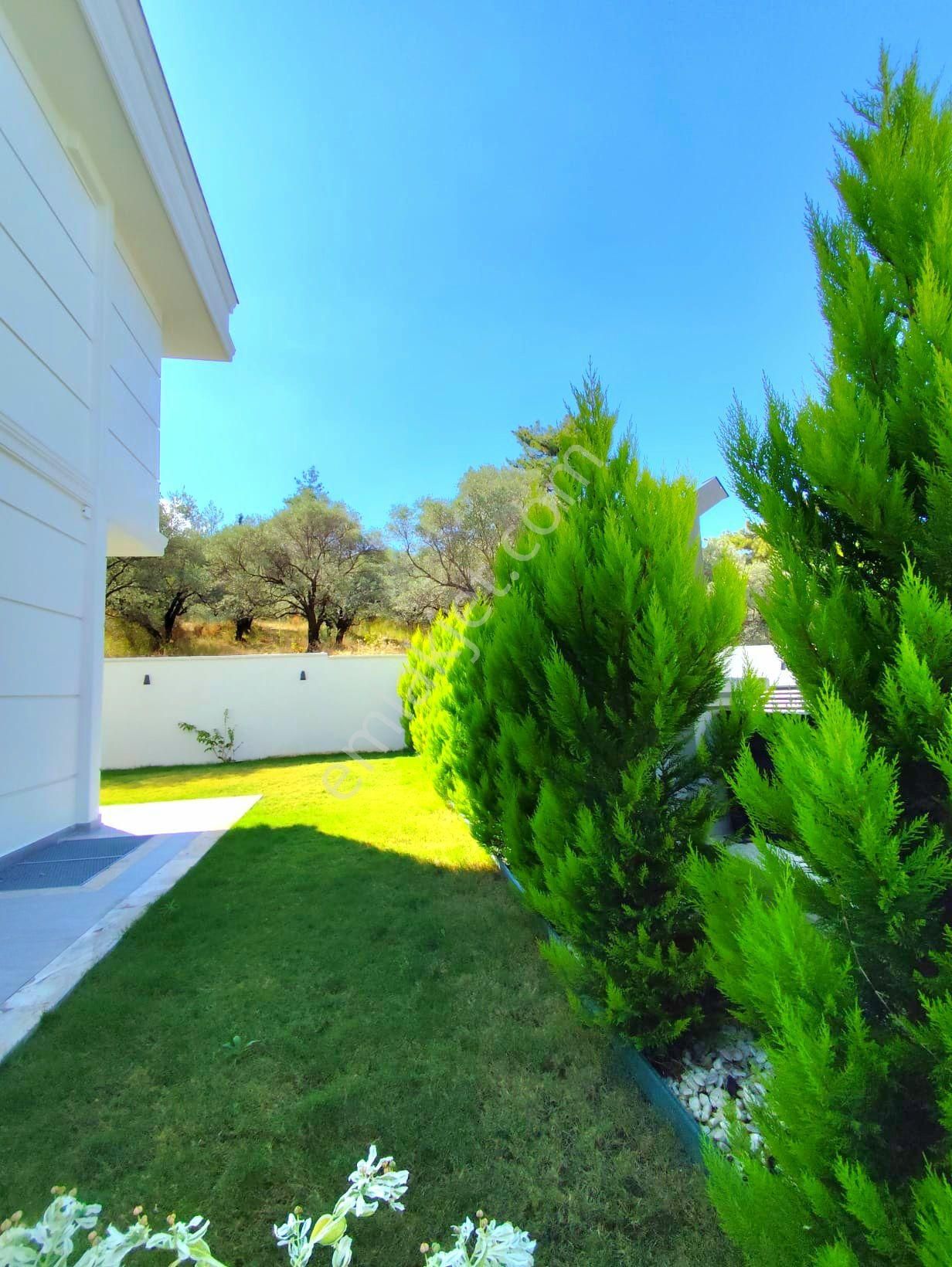 Davutlarda Özel Havuzlu 5+2 Tek Müstakil Bahçeli Sıfır Villa - Görsel 4