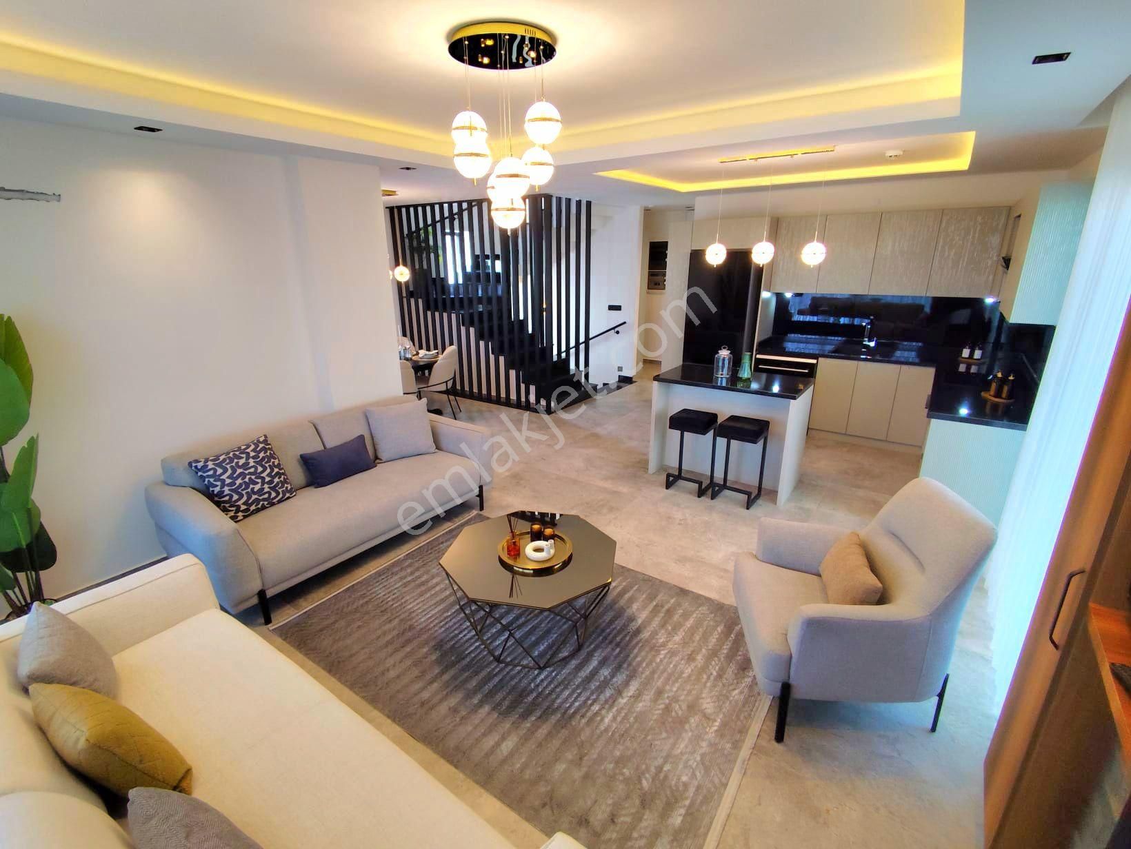 Davutlarda Özel Havuzlu 5+2 Tek Müstakil Bahçeli Sıfır Villa - Görsel 16