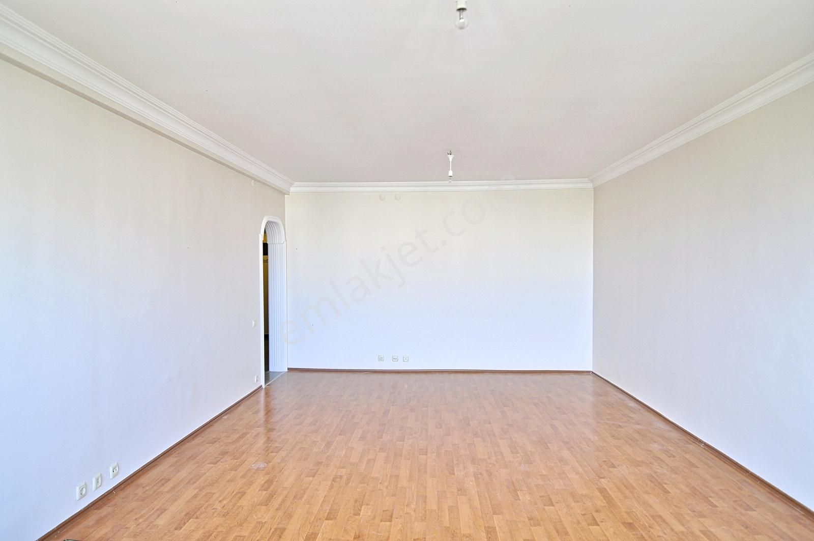 Pyramıd'den Ataköy 9.kısım Büyük (b-tipi) Boş Bakımlı 2+1 Daire - Görsel 12