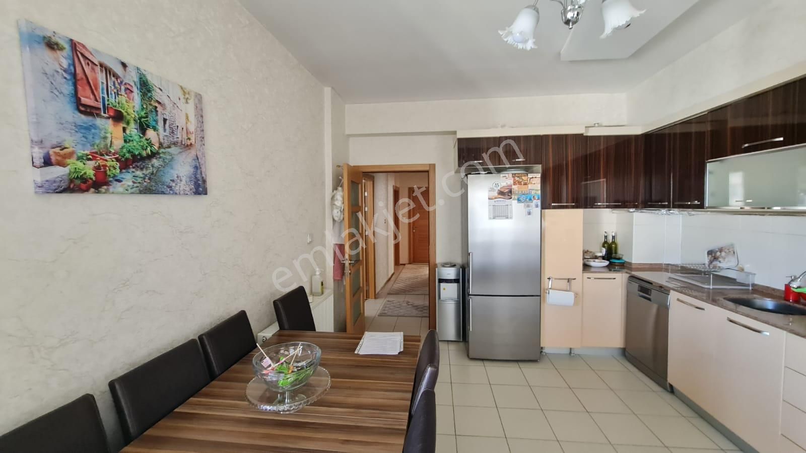 İsa Kavak Gayrimenkul’den Kiralık 3+1 Merkezi Sistem Daire – Meram/aydoğdu - Görsel 23