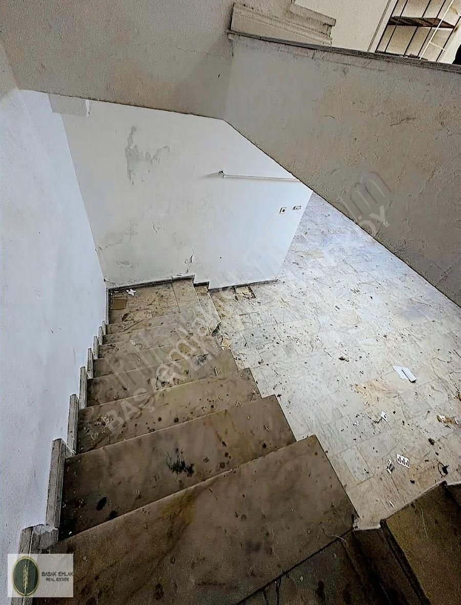 Zeytinburnu Sümer Mah. Kiralık 3 Katlı Dükkan - Görsel 16