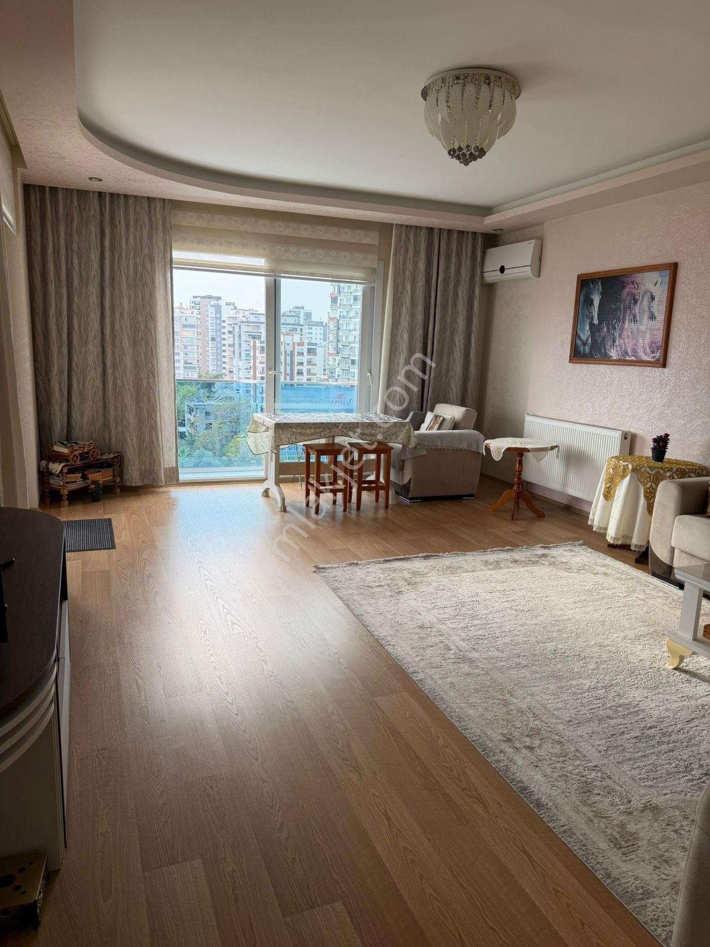 View'den Tecede Geniş 3,5+1 Satılık Daire