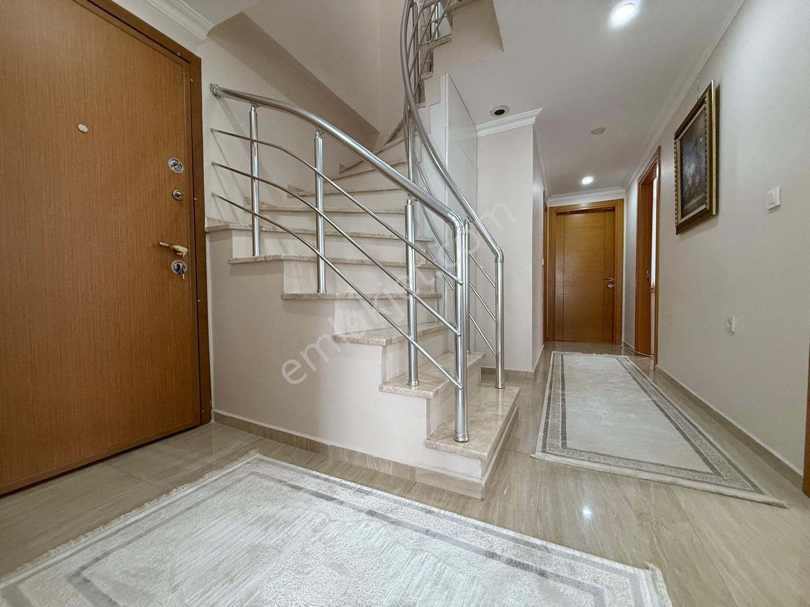 Bahçelievler Merkez'de 9 Yıllık Binada 3+2 Ön Cephe Dubleks - Görsel 18