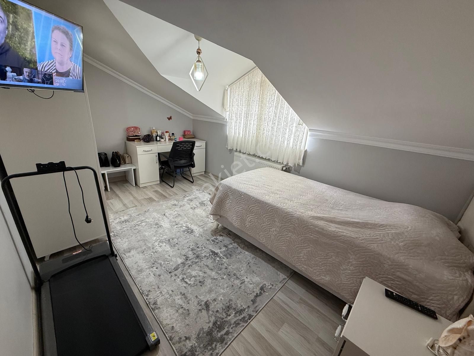 Bahçelievler Merkez'de 9 Yıllık Binada 3+2 Ön Cephe Dubleks - Görsel 27