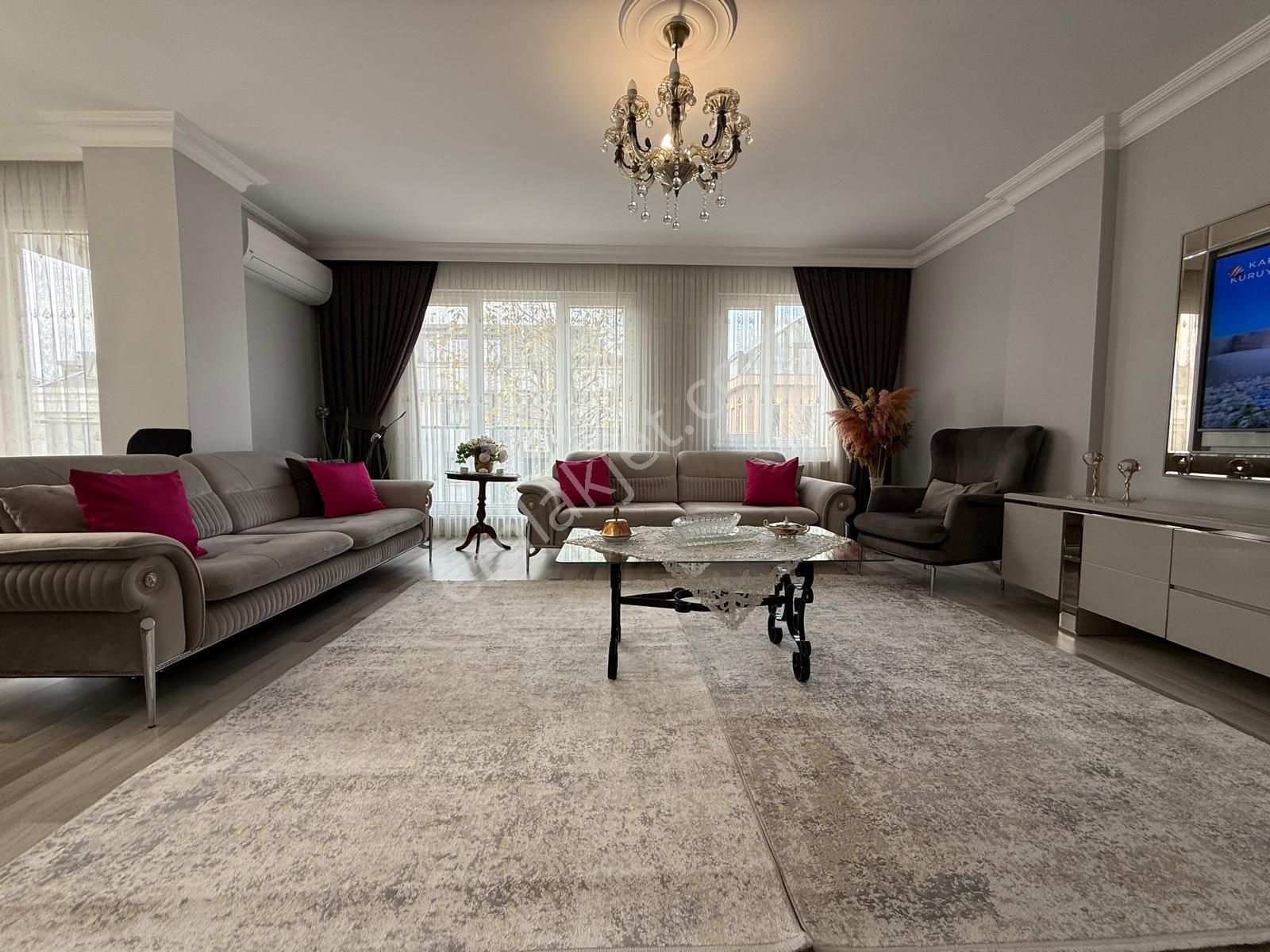 Bahçelievler Merkez'de 9 Yıllık Binada 3+2 Ön Cephe Dubleks - Görsel 4