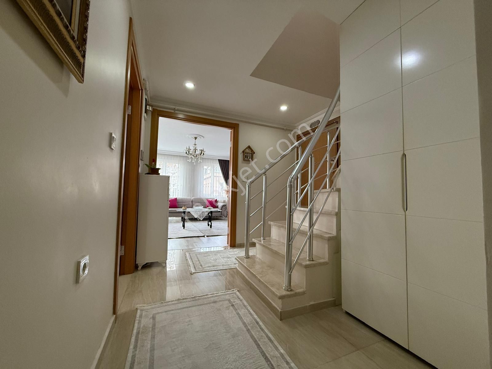 Bahçelievler Merkez'de 9 Yıllık Binada 3+2 Ön Cephe Dubleks - Görsel 19