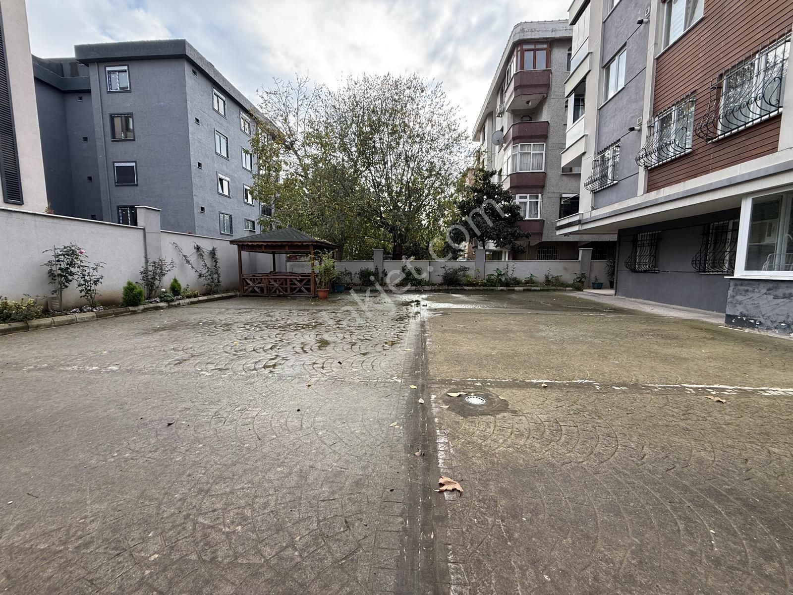 Bahçelievler Merkez'de 9 Yıllık Binada 3+2 Ön Cephe Dubleks - Görsel 33