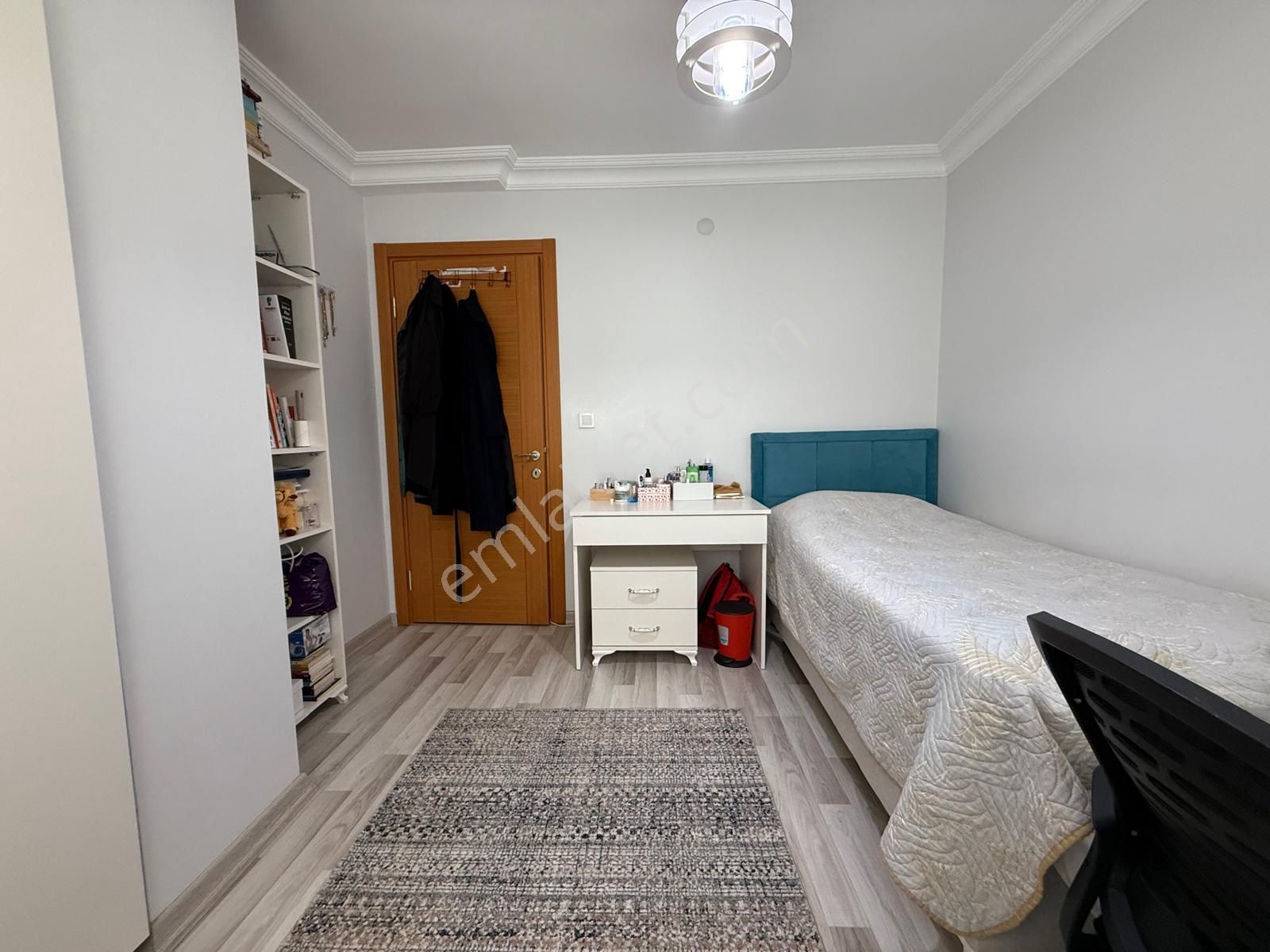 Bahçelievler Merkez'de 9 Yıllık Binada 3+2 Ön Cephe Dubleks - Görsel 12