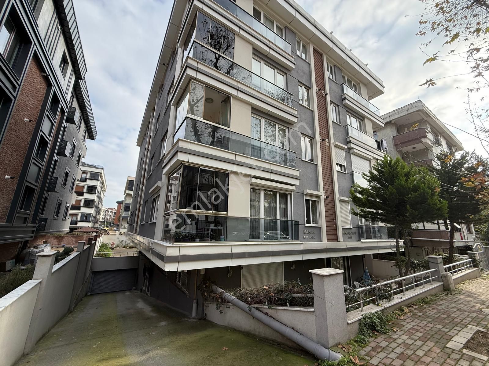 Bahçelievler Merkez'de 9 Yıllık Binada 3+2 Ön Cephe Dubleks - Görsel 35