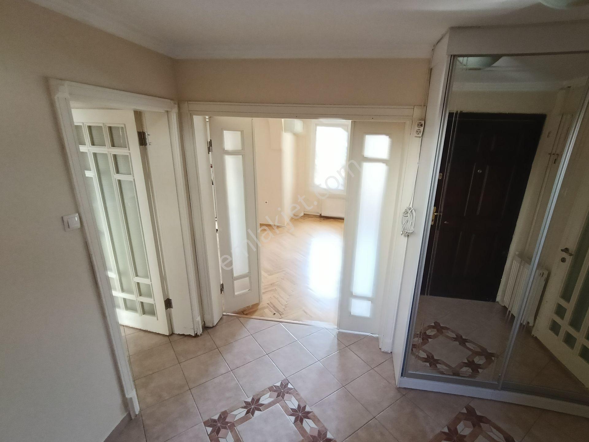 Polat Livedan Koru Beyazgül Sit.de Bakımlı Tripleks Köşe Villa - Görsel 23