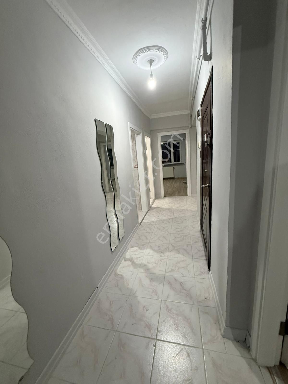 Hacıseyfettinde 3+1 Kiralık Daire - Görsel 3