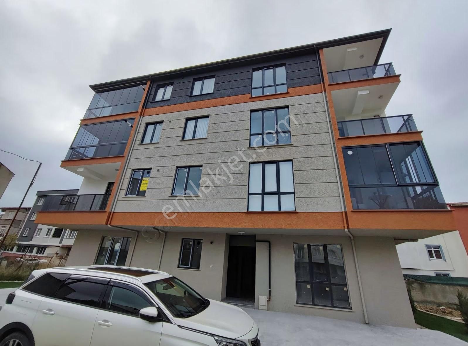 Tekirdağ Kapaklı Bahçelievler Mah Sıfır Geniş Kullanışlı 2+1