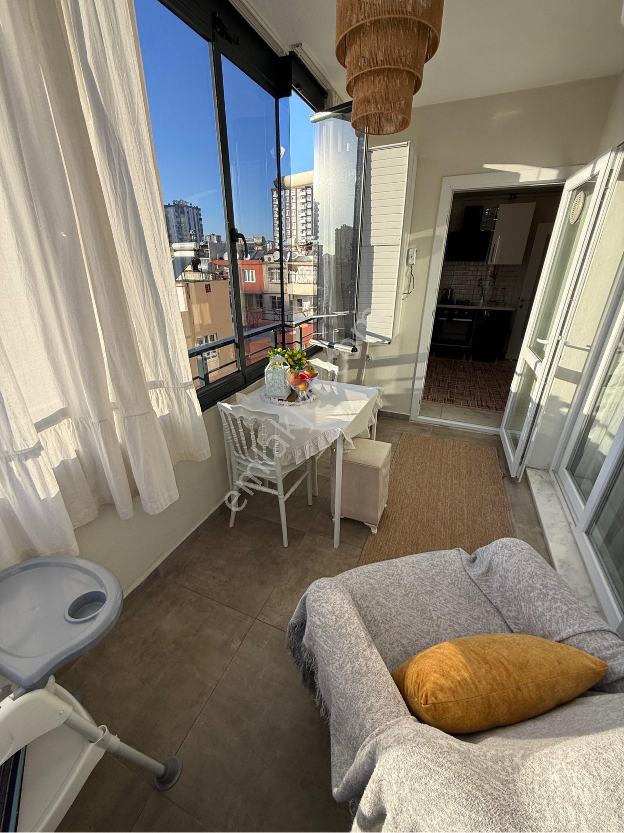 Tellidere'de/metroya Yakın/3 Yaş/3+1/k.mutfak/ç.banyo/iskanlı !! - Görsel 7