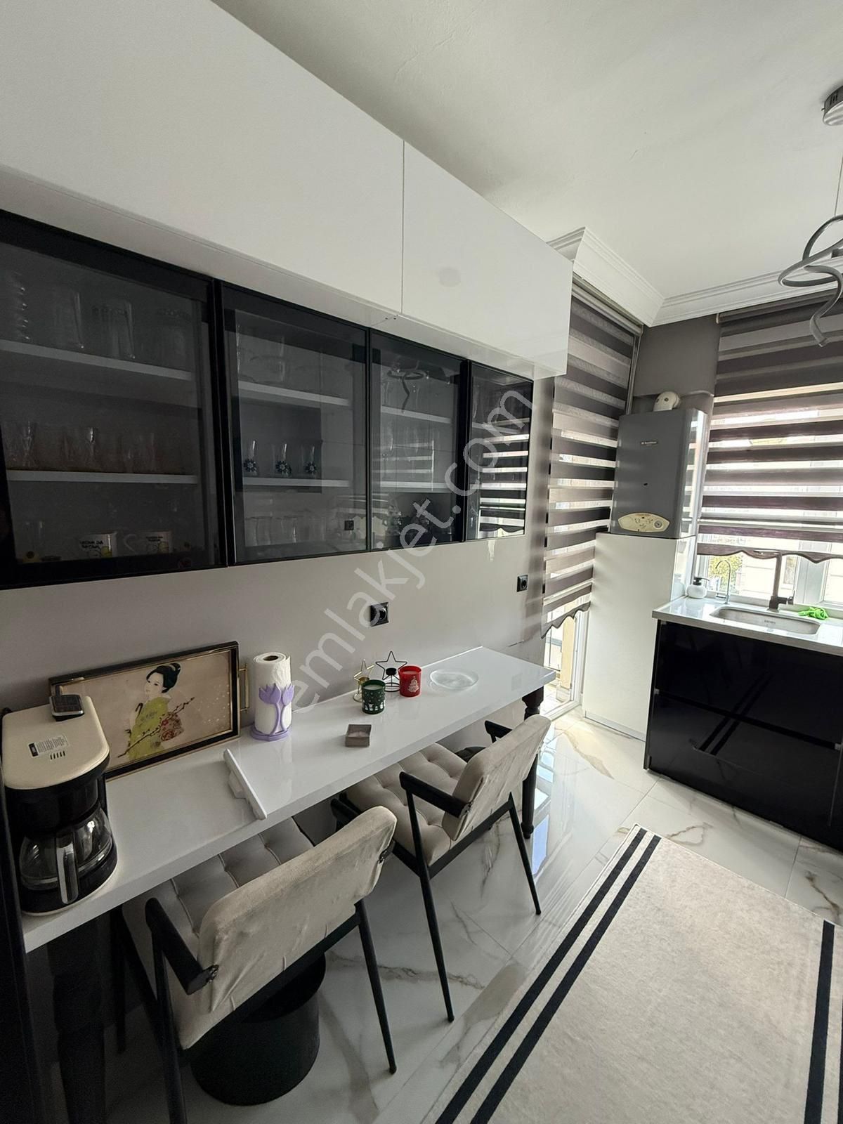 Bayram Gayrimenkulden Plevne Mah 3+1 Full Yapılı Geniş Masrafsız Satılık Daire - Görsel 2