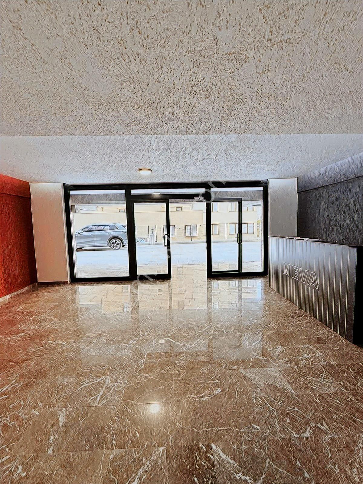 23 Nisan Mah.de Kapalı Otoparklı Sıfırı Lüks 1+1 Kiralık Daire - Görsel 4