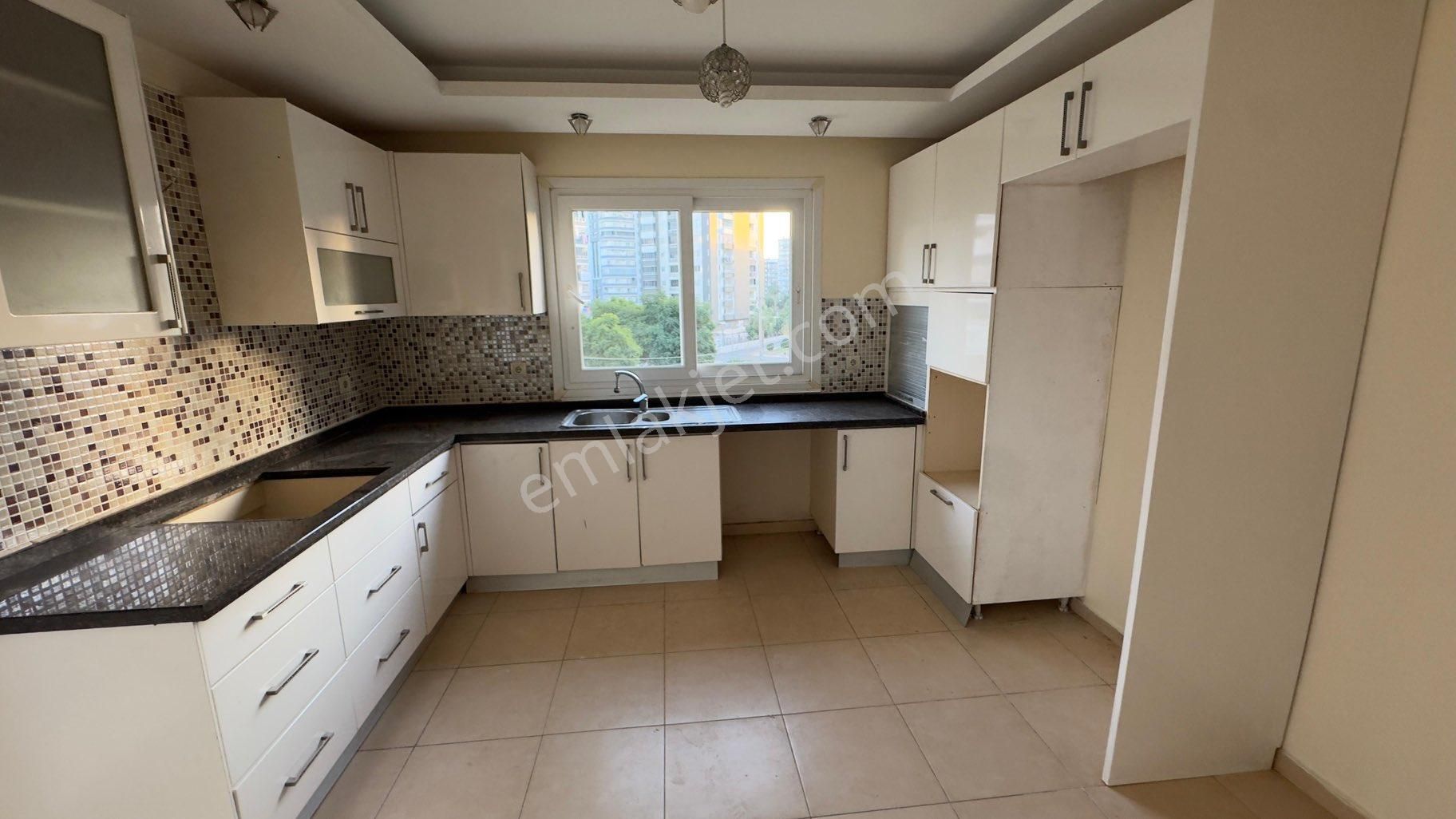 Florya Park Sitesi Lüx Geniş 3+1 Kiralık - Görsel 10