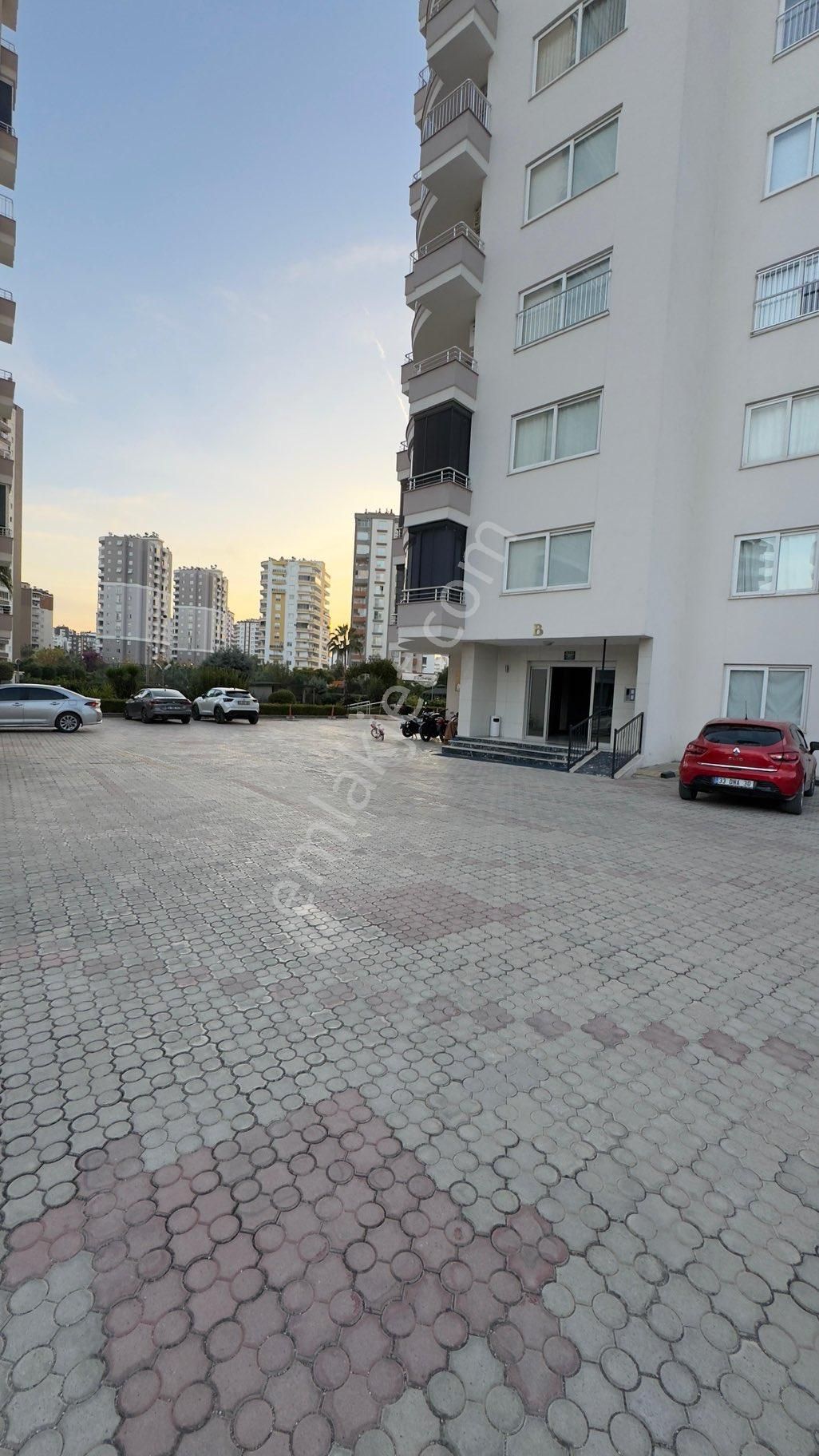 Florya Park Sitesi Lüx Geniş 3+1 Kiralık - Görsel 6