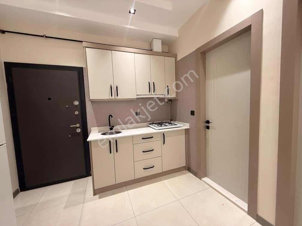 Sıfır Bina Full Kredi Üniversiteye 5 Dk 1+1 Lüx Apart - Görsel 8
